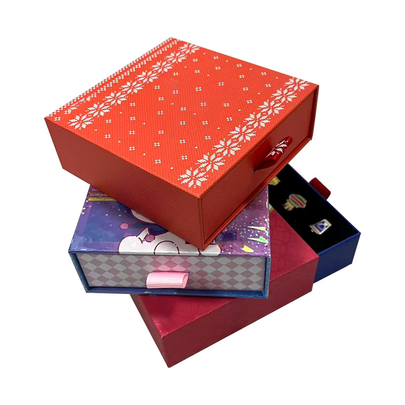 Caja de regalo de tipo extraer personalizada estampado en relieve pequeño lote acompañante caja de regalo de película láser UV caja de cajón personalizada