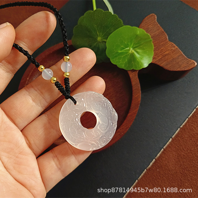 화이트 칼세도니 더블 Pixiu 안전 버클(화이트 마노 비드 로프 포함)