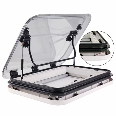 Sunroof and accessories with 12V lighting, equipped