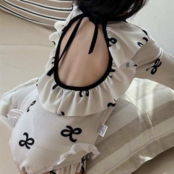 2024 Korean version of summer new girls swimsuit cute baby backless western style quick-drying long-sleeved one-piece swimsuit