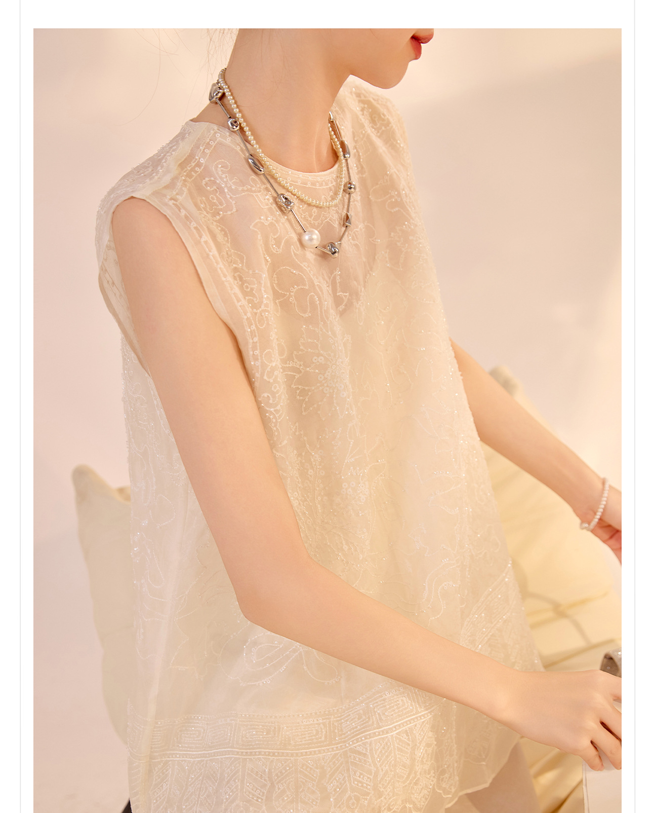 Áo vest gile nữ cổ tròn lụa tơ tằm đính hạt cao cấp phong cách Trung Quốc mới M7064 — Màu đen, Màu mơ chi tiết 6