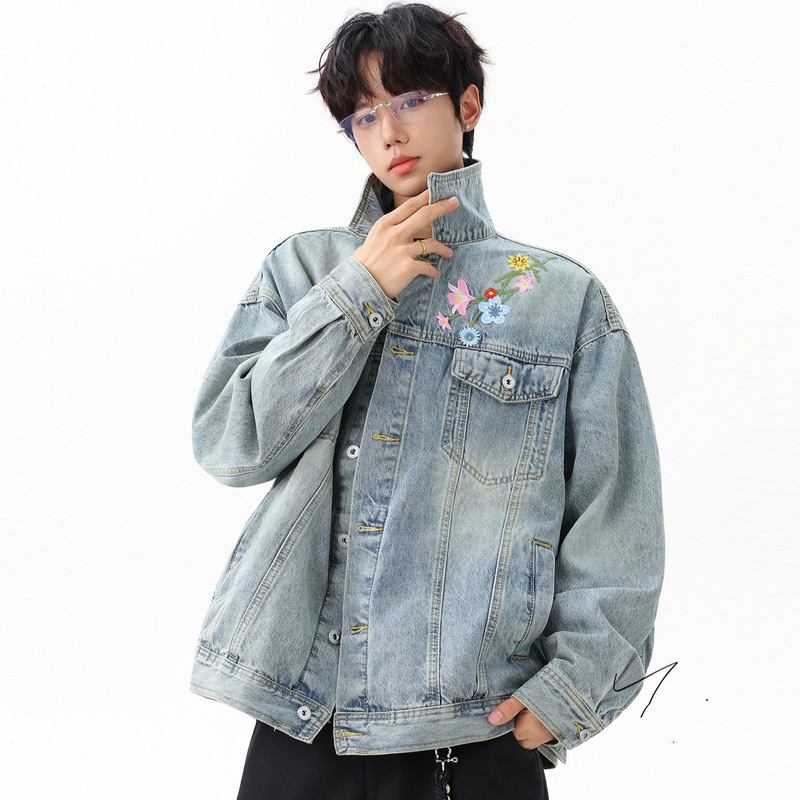 American Floral Embroidered Denim Jacket for Men and Women in Autumn and Winter Loose Lapel Jacket Washed Silhouette Button Top Trendy American Floral Embroidered Denim Jacket for Men and Women in Autumn and Winter Loose Lapel Jacket Washed Silhouette Button Top Trendy