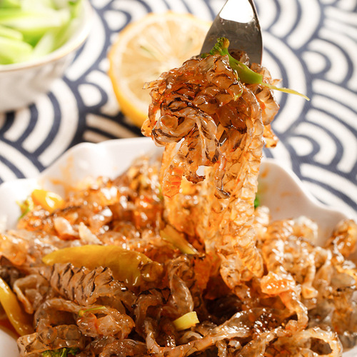 Spicy Pickled Fish Skin Snack, Ready-to-Eat, Large Bag, Perfect for Cold Salads and Drinking Party Appetizers, Commercial Bulk Packaging