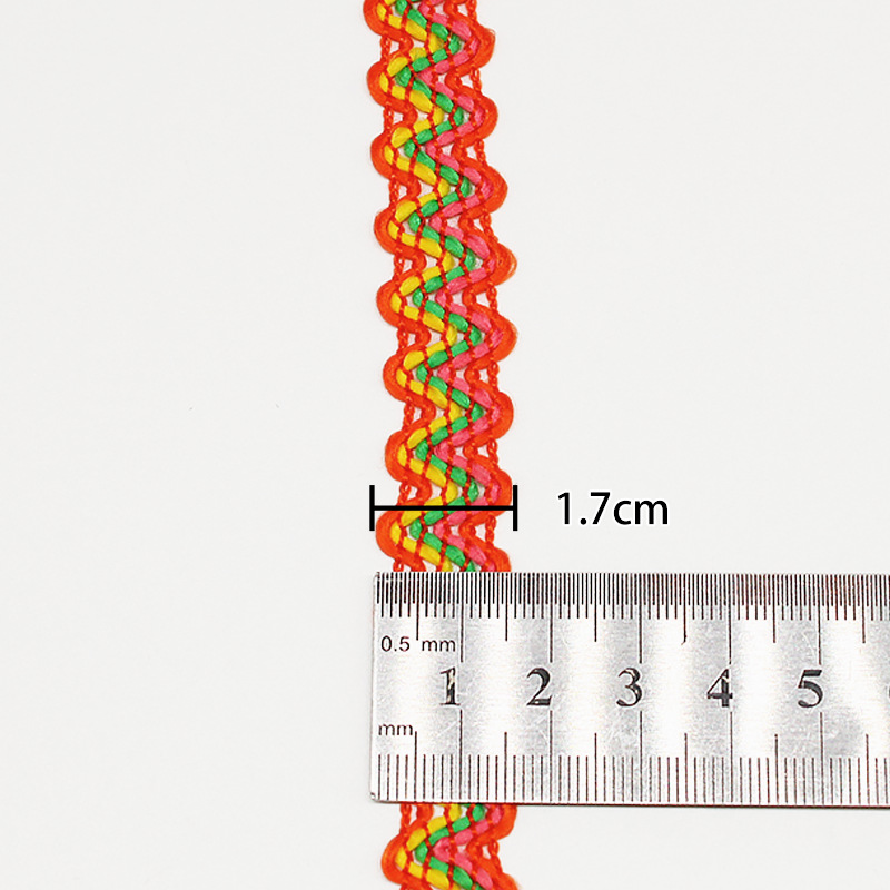 ��ɫ���˱ߵ��ڻ��� ��������װ��ƴ�Ӹ��ϻ��� ����֯������