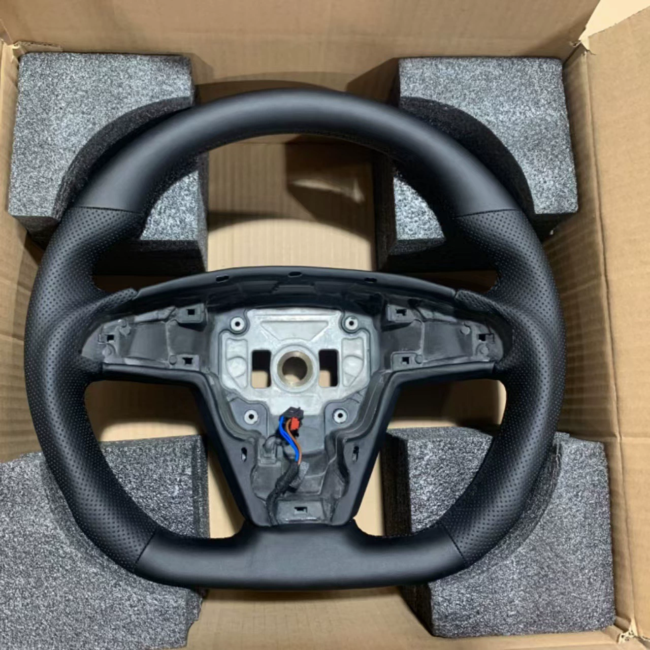 Применимо к ModelX/S 21-23 YOKE диск D-типа диск Tesla модификации рулевого колеса с углеродным волокном