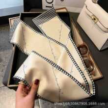 �������c�L�l�z��Ů����2025�¿�߼��д����b�r��ϵ��С�I������