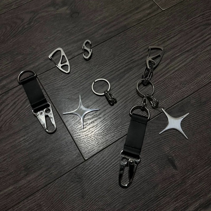 Ainwos クロスボーダーシンプルデザイン六芒星キーホルダークリーンフィット男性と女性のトレンディなペンダントパンツチェーンペンダント|undefined