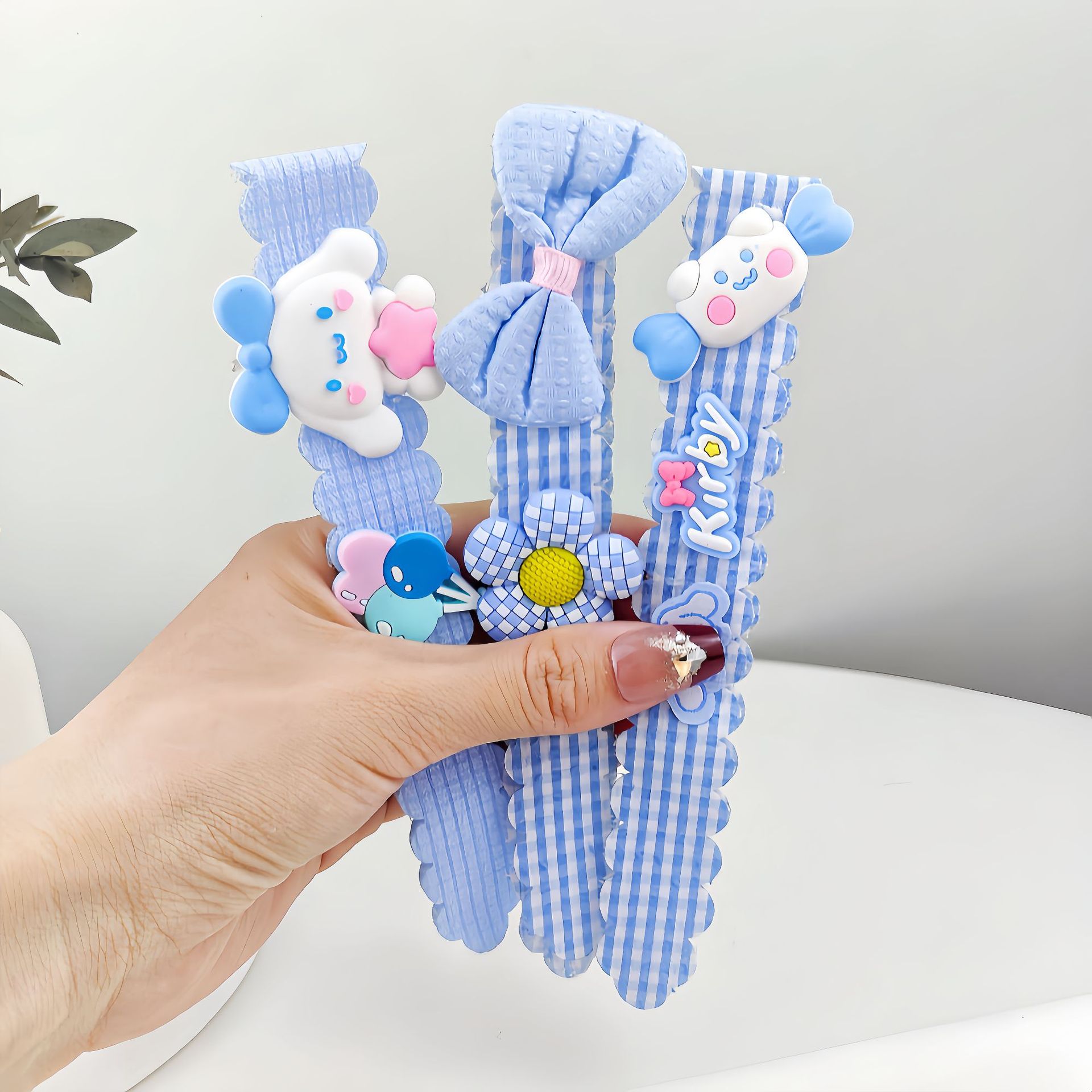 Niños nuevos Koolomi velcro para el cabello chicas coreanas en línea frange pegatinas de cabello rotas pegatinas de dibujos animados bandas de cabello toque