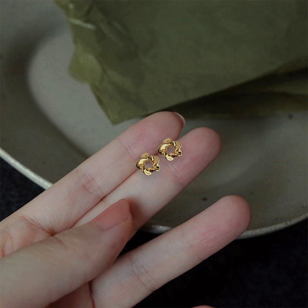 耳语6_0000s_0053_组 54.jpg