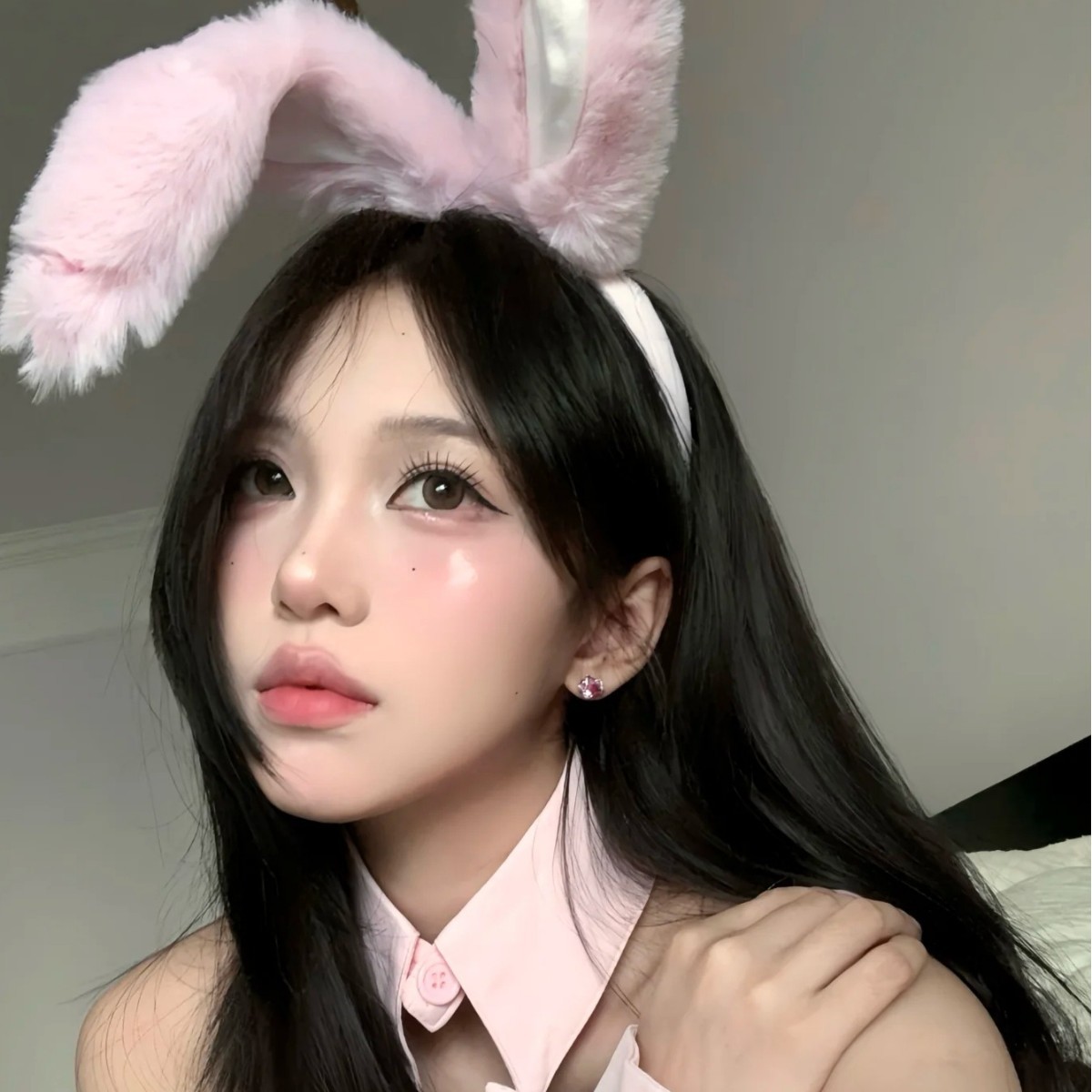 粉色甜美毛绒兔子耳朵发箍少女心可爱ins风头箍拍照长兔耳头饰