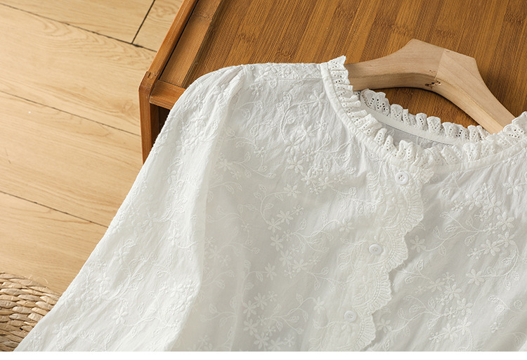Camicia donna a maniche lunghe in cotone con pizzo e ricami_voghion.com