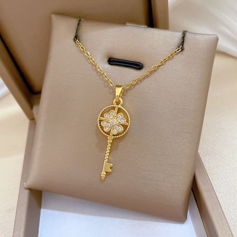 Luxurious Rotating Lucky Key Necklace With Full Diamond Inlay_voghion.com