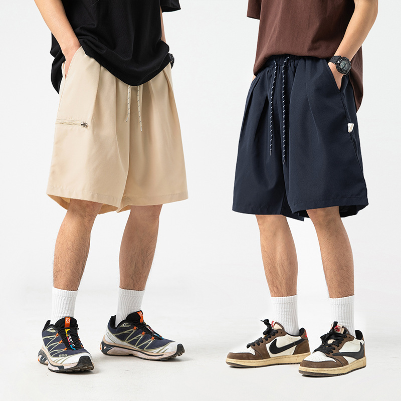 Summer travel shorts with zipper