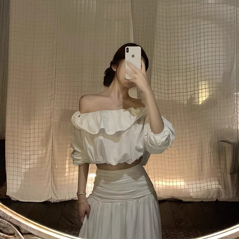 Line [Niche Wabi-Sabi Style] Daily Casual Sexy Off-Shoulder White Shirt for Women Short Style