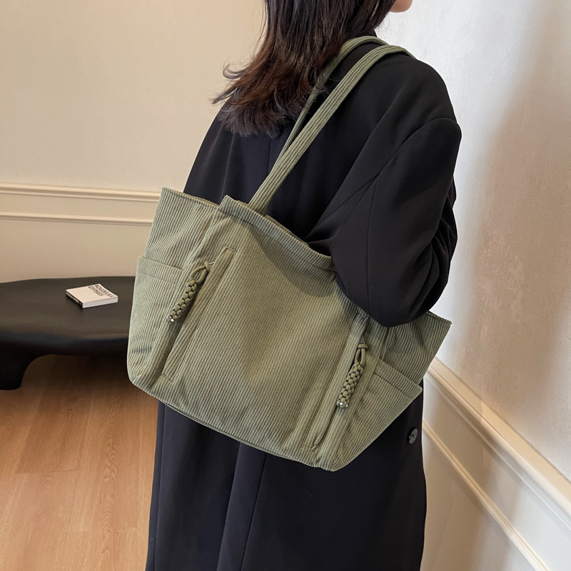 Bolsos para mujer 2024 invierno ocio viaje de clase Tote bolso de gran capacidad popular bolso de hombro ligero al por mayor