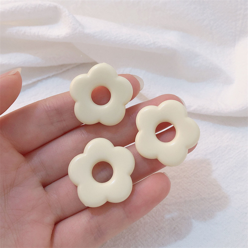 Resina transparente de color accesorios de flores coloridas flores pequeñas tazas de agua casca de teléfono móvil material de parche de flores hechas a mano