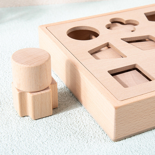 Wooden box teaching tools in the shape of a prince and mother, natural color, no paint, 12 holes, early education baby cognitive toy, intelligence box 1-2-3