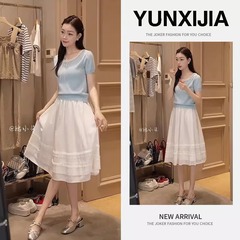 2025年新作夏の女性用ファッションスーツ、ハイエンドファッション気質ホットガールトップス、多用途ハーフレングスツーピースセット