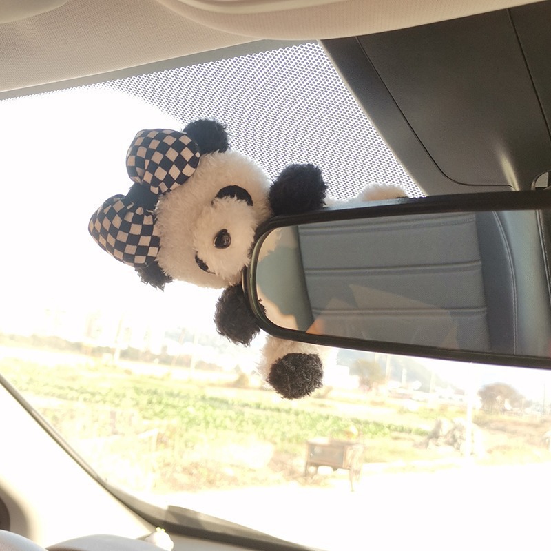 Linda decoración de coche panda pantalla de control central espejo retrovisor reflectante adorno muñeca de coche adorno de adorno de coche mujer