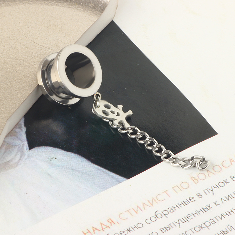 Labret piercing jewelry detail image