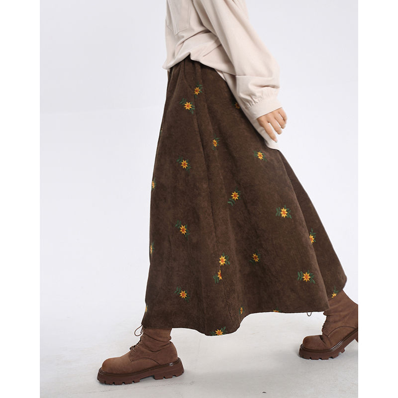 Vintage Brown Corduroy Skirt A- Line Skirt Early Autumn Embroidered Floral Mori Style First Love Over-the-Knee Long Skirt