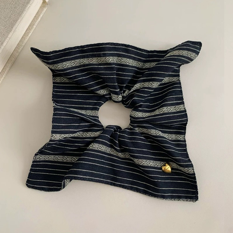 Резинка для волос квадратная с геометрическим узором 180 - черная