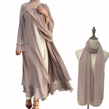 �羳��aŮ�b�W���Ж|������ɫ�_�������h��ѩ���B��ȹ�^���L��