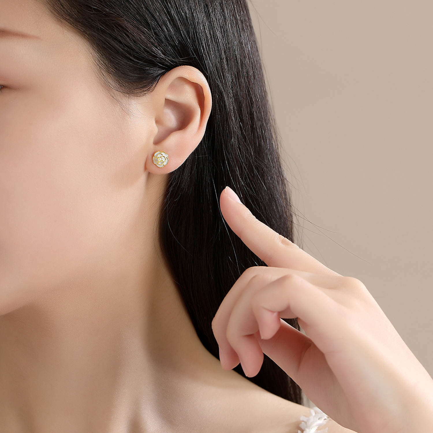 S925 plata Camelia pendientes de plata pendientes de flores frescas de las mujeres estilo Chanel joyas de perlas sintéticas al por mayor otoño