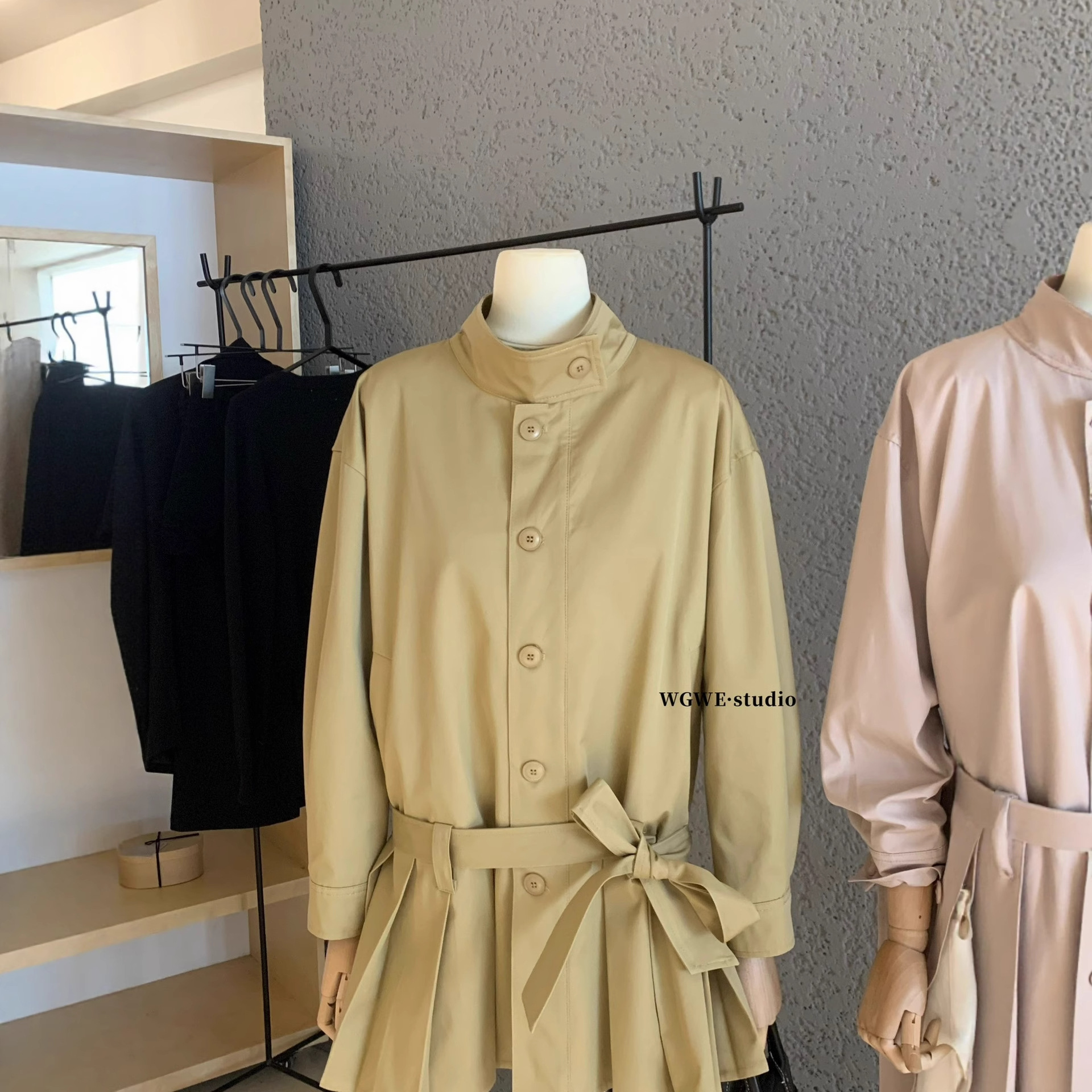 Wgwe7219 Guangzhou Thirteen Rows Women's Clothing 2025 Early Autumn New Style Petite Design Stand Collar Windbreaker Jacket