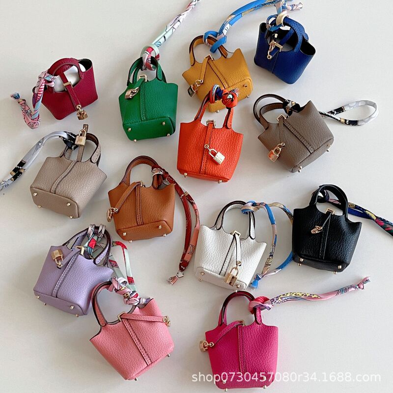 H Brand Mini Vegetable Basket Bag Pendant Leather Car Keychain Decoration Cute Creative Earphone Case Apple