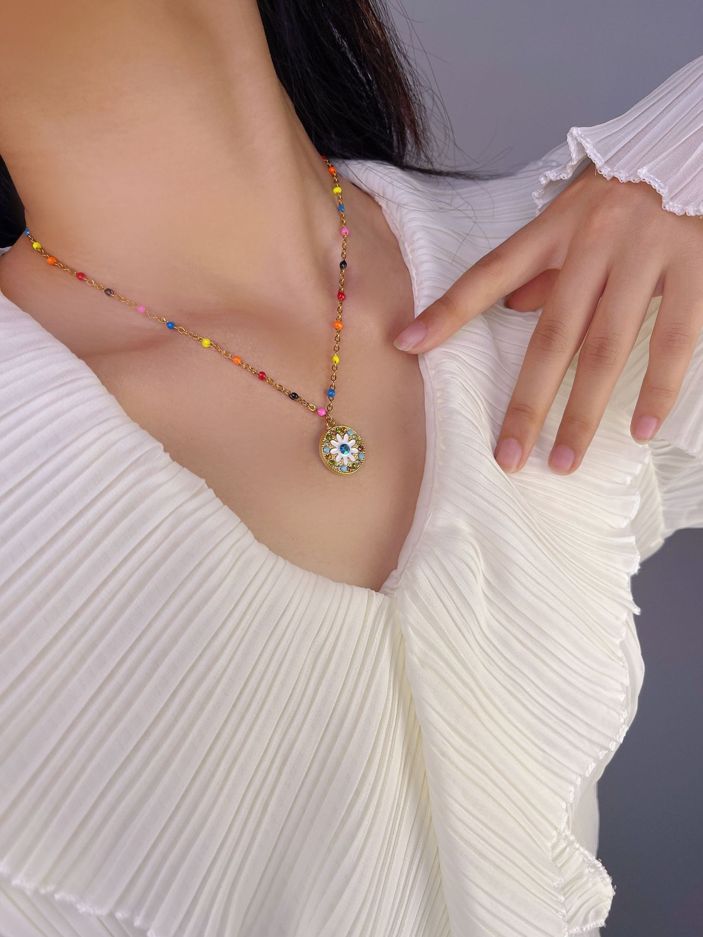 Titanium Steel Material Printing, Round Pattern Wholesale Jewelry Retro Printing Round Titanium Steel Pendant Necklace