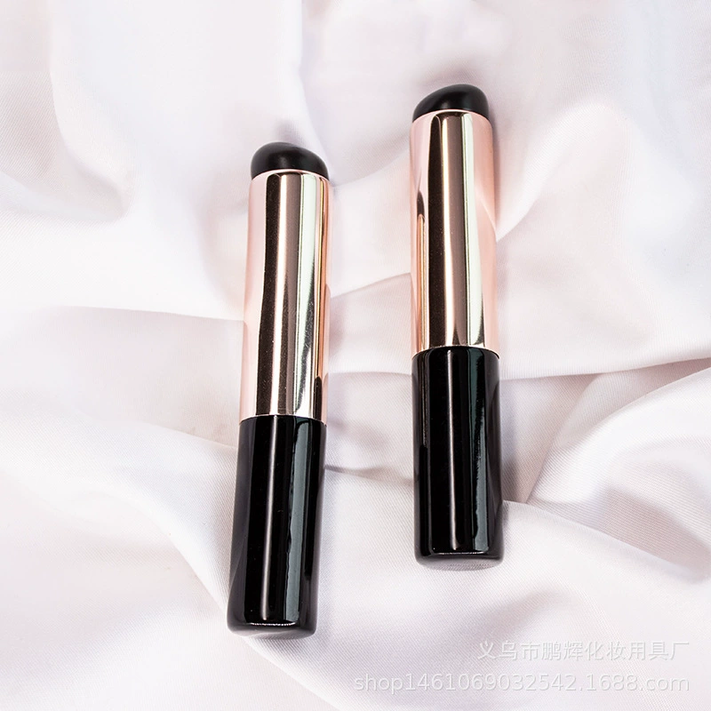Silicone Makeup Applicator — Handheld Matte Foundation & Lip Brush, Black, Reusable