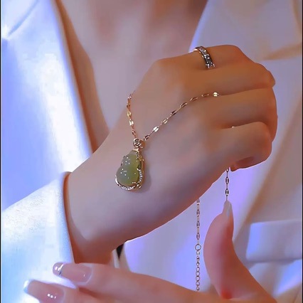 批发葫芦项链女ins时尚简约百搭小众设计高质感葫芦吊坠锁骨首饰