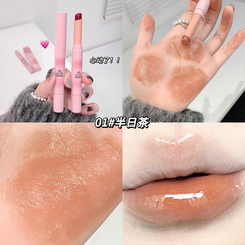 DaimAnpu es un espejo sólido de miel de labios, agua