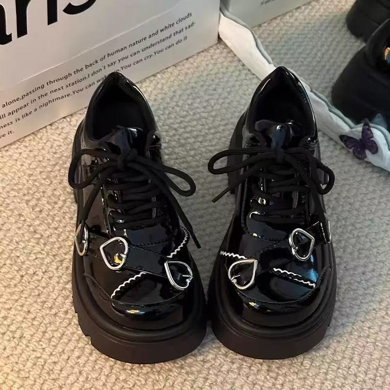 Zapatos de muffins retro dulces y frescos, primavera y otoño 2026, nuevos zapatos de cuero de cordón negro puro, zapatos de cuero para niños grandes, zapatos de un solo tipo negro