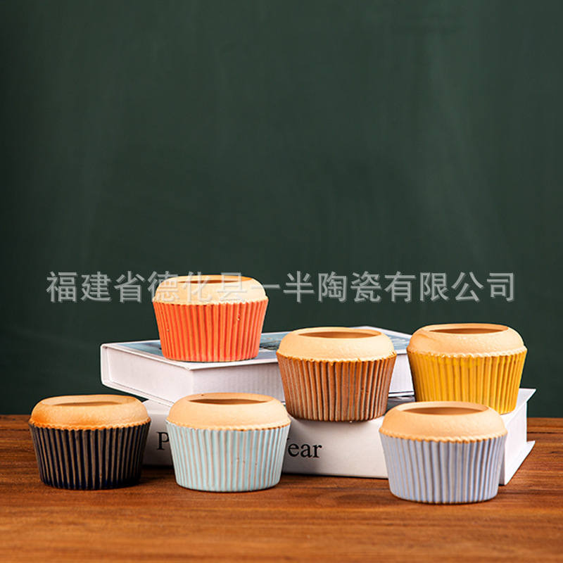 Succulent Flower Pots Stoneware Hot Selling Ins Simple Cake Shape Cartoon Cute Succulent Plant Flower Pots Export Series