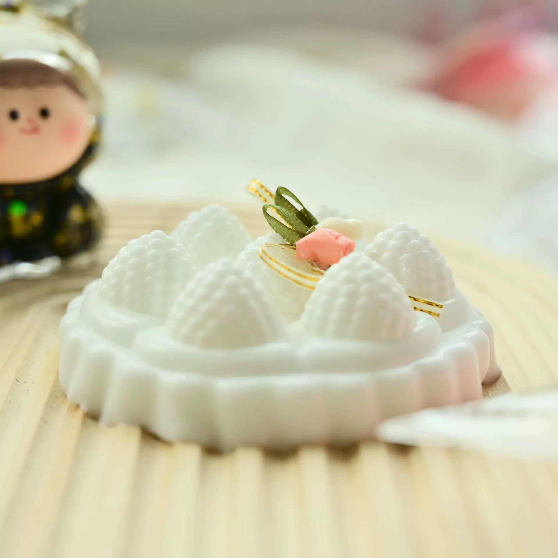 Xiaohongshu, такой же клейкий пакет, национальный стиль малина-тор — супермягкая слизь, белая малина-тор в лайв-блиндаже, щипковые игрушки