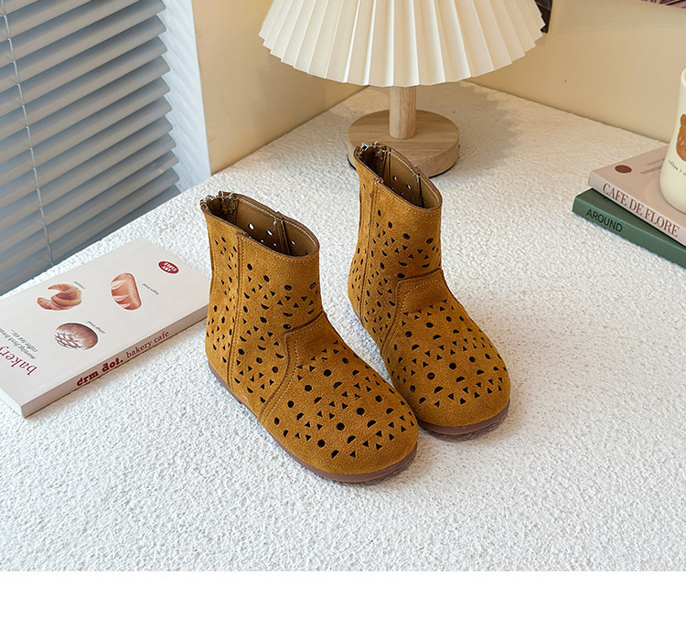 Botas respiráveis vazadas para meninas com sola tratorada_voghion.com