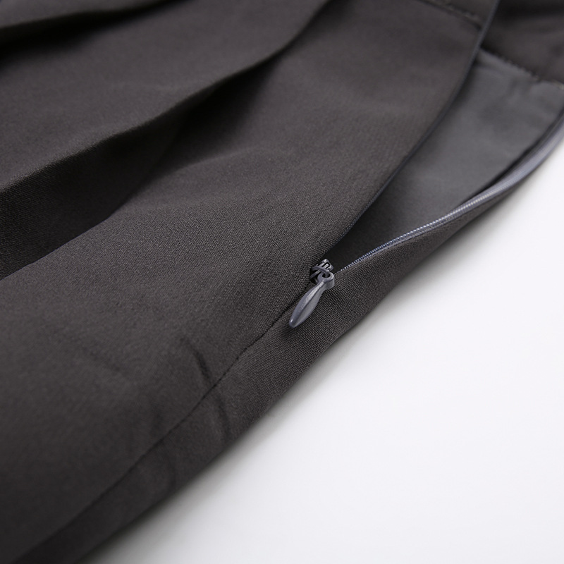 Title 7, Geplooide korte rok met dubbele tailleband en v...