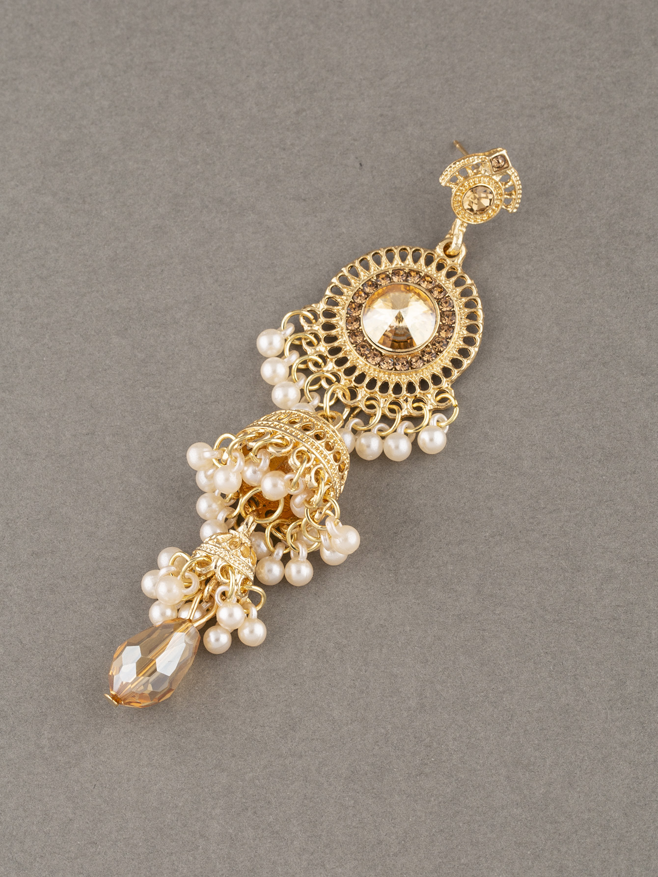 37g Weight Acrylic, Gem Inlay Material Drop Earrings Classification 1 Pair Quantity Daily, Street Occasion Alloy Material Round, Bell Pattern Women's Gender Pearl, Plating, Inlay Design Retro Style 1 Pair Retro Round Bell Pearl Plating Inlay Alloy Acrylic Gem Drop Earrings 18