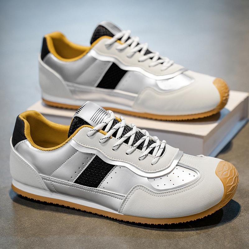 Zapatos zapatos de hombre 2025 nuevo estilo de suela blanda todo fósforo zapatos de entrenamiento alemanes de hombre tendencia deportes y ocio Forrest Gump zapatillas de deporte