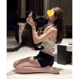 富家千金感挖肩露背挂脖缎面上衣女精致绝美设计感小个子收腰背心