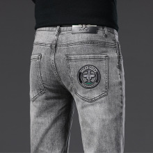 小蜜蜂正品GOUOI牛仔裤男士秋冬款品牌高端弹力修身小脚裤烟灰色