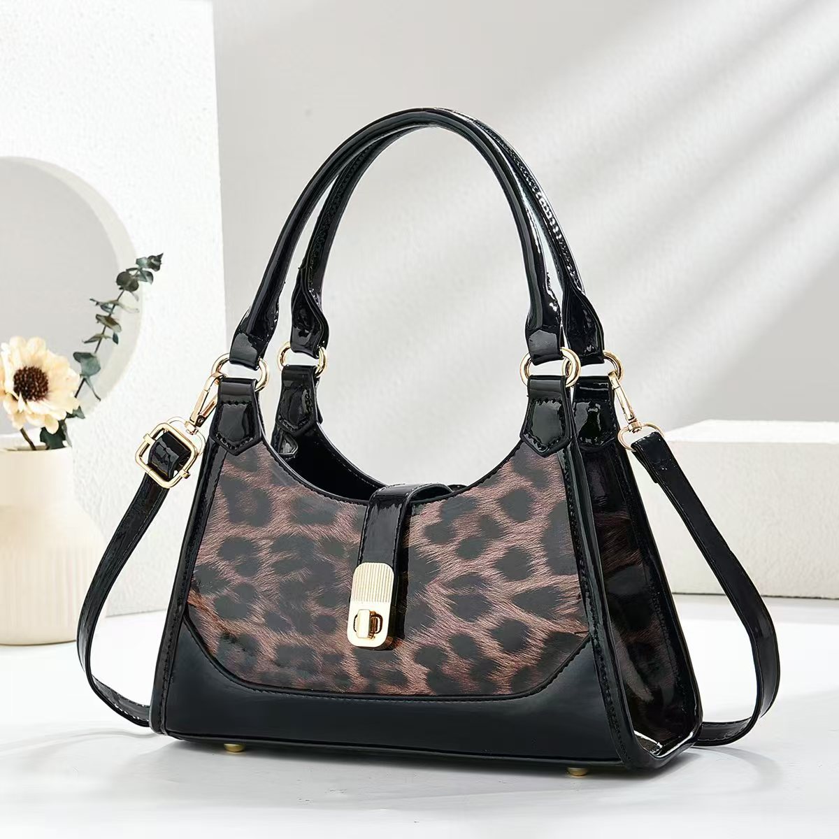 Bolso con estampado de leopardo femenino 2025 otoño e invierno nuevo estilo coreano tendencia moda bolso de mensajero bolso de mujer de sentido avanzado