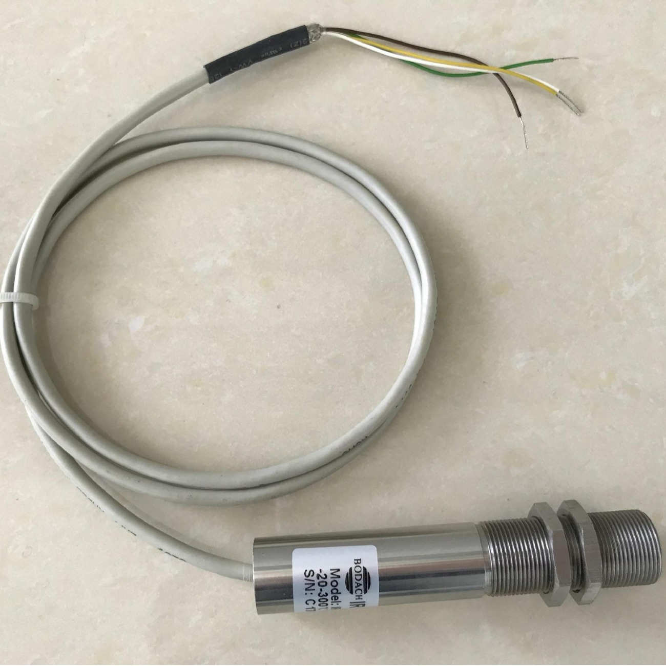 供应 IRTP300 L红外测温传感器