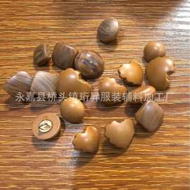 最新爆款双拼女装钮扣仿木纹实木色树脂金属小香风可爱复古纽扣子