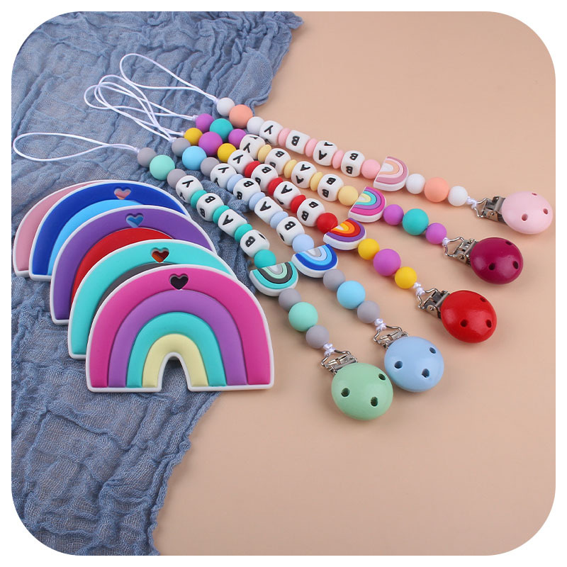 Bebé de dibujos animados colorido rojo de silicona teether stick teether nuevo nombre del bebé chupete cadena traje teether