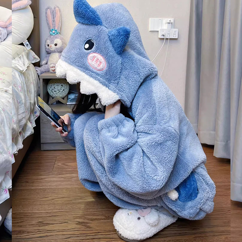 秋冬季法兰绒连体睡衣女家居服加厚鲨鱼连帽长毛绒保暖卡通套装|undefined