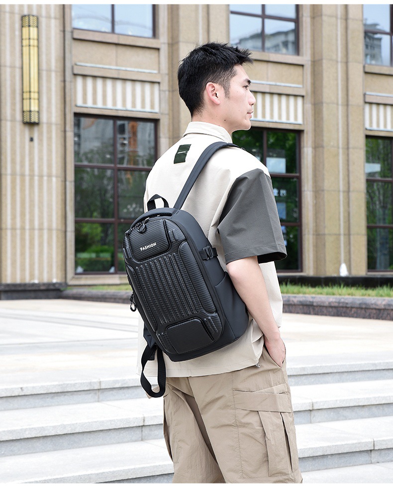Wholesale hard-shell anti-collision computer bags, men's fashionable large-capacity backpacks, functional windproof and water-repellent travel backpacks undefined
