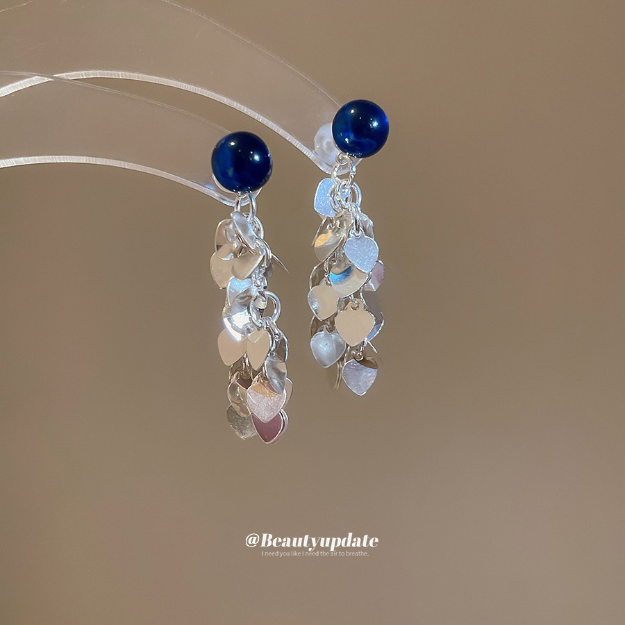 Pendientes de borla de lentejuelas de amor plateado Pendientes de temperamento de viento frío Pendientes de todo fósforo de moda Sensación de alto nivel de nicho